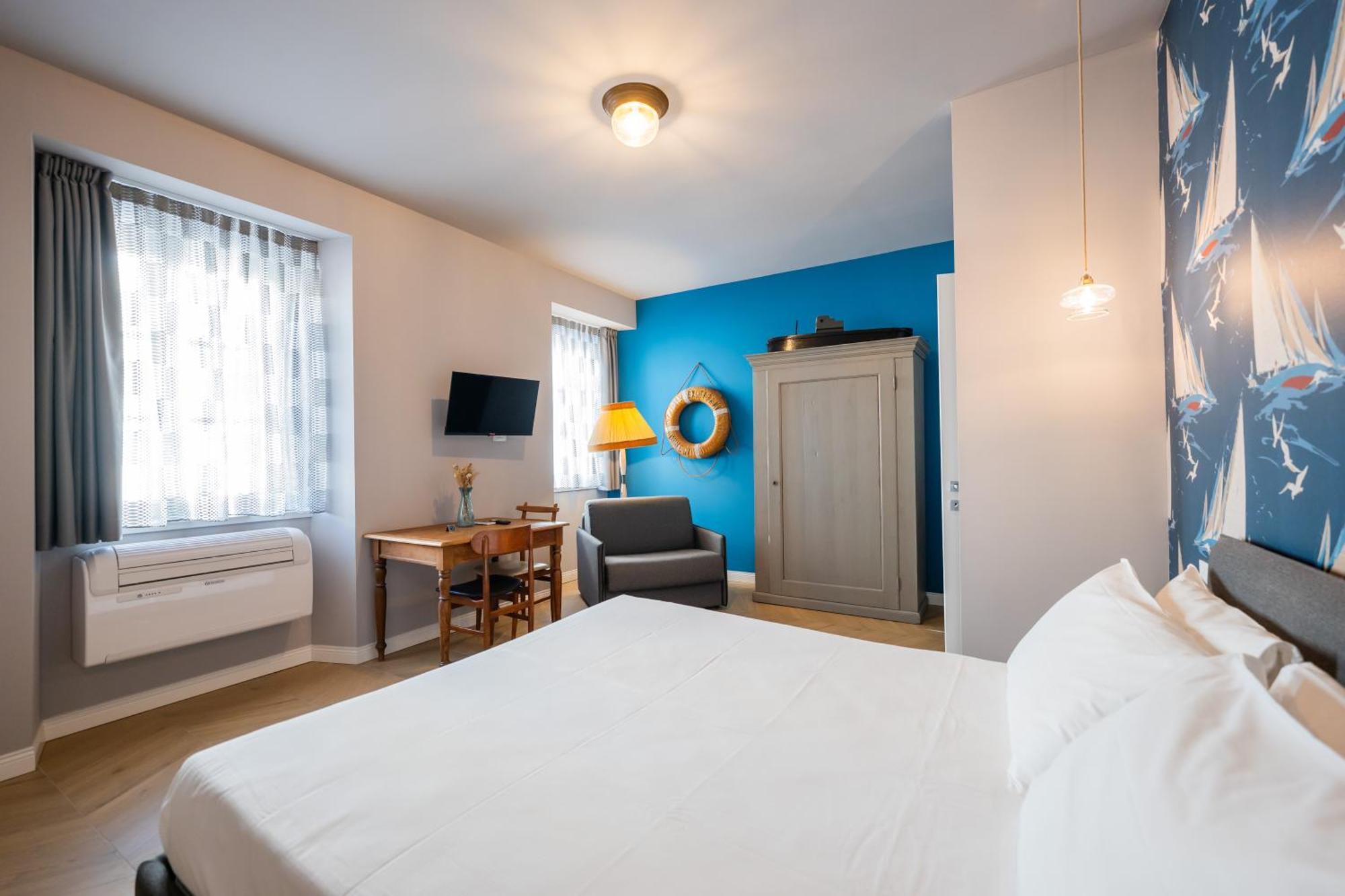 Regina Boutique Suites Триест Экстерьер фото